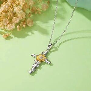 Easter cross necklace 5 for 20 🛍️